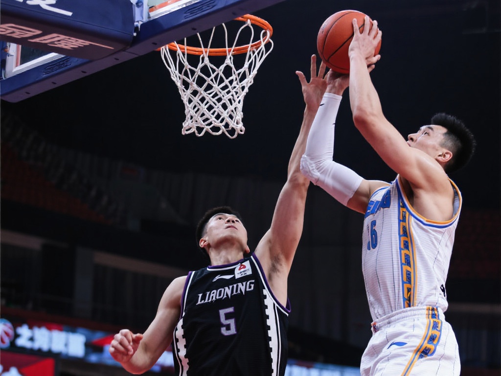 这样的表现并非偶然，而是源于运动员长时间